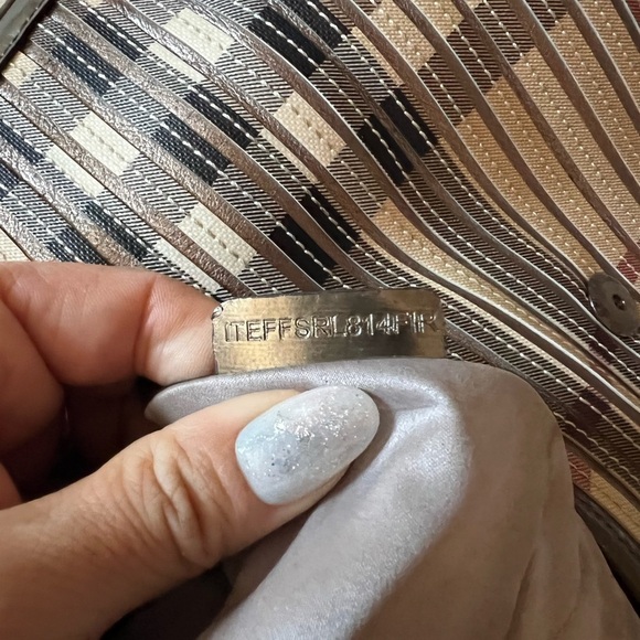 Burberry Olive Green Nova Check PVC and Patent Leather Brooke Hobo - Picture 13 of 13